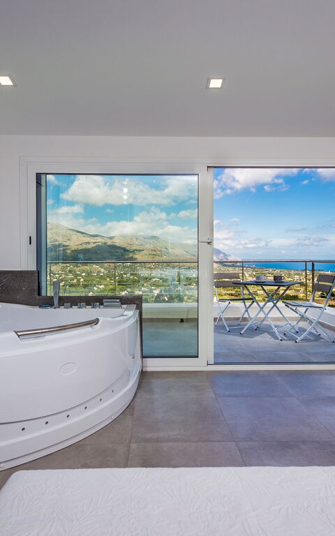 Villa Scire: Whirlpool