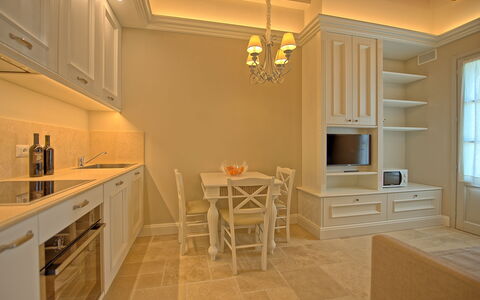 Unterkunft Sole Di Vino - 1: Esszimmer, Küche, Wohnzimmer