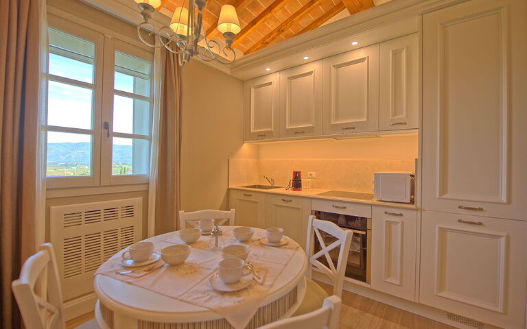 Unterkunft Sole Di Vino - 3: Esszimmer, Küche, Wohnzimmer