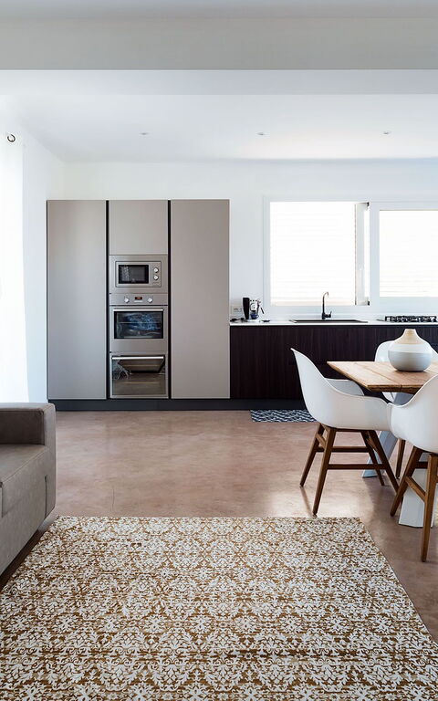 Villa San Lorenzo Palma: Esszimmer, Küche, Wohnzimmer