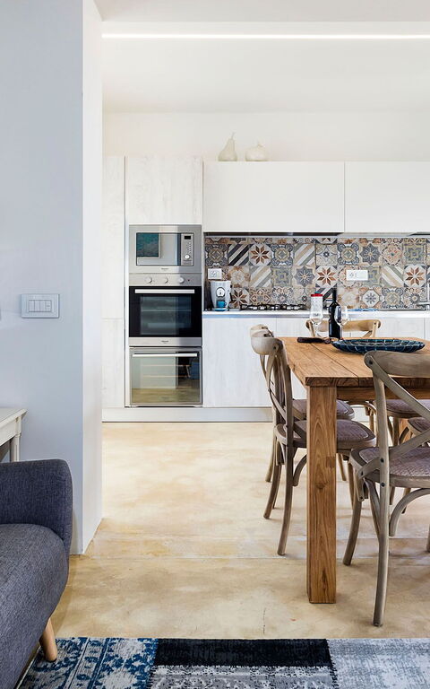 Villa San Lorenzo Lavanda: Esszimmer, Küche, Wohnzimmer