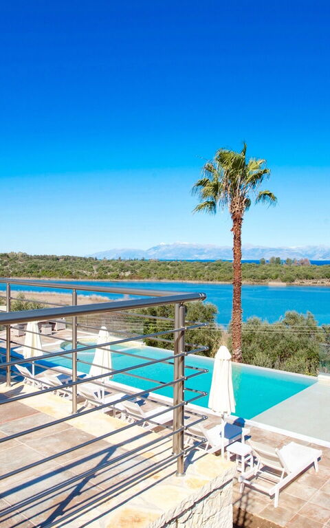 Villa Corfu Panorama: Draussen, Schwimmbad