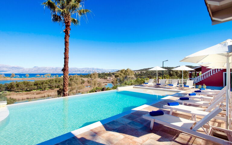 Villa Corfu Panorama: Schwimmbad