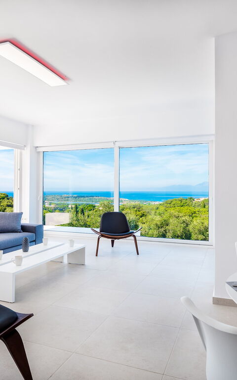 Villa Nafsika: Esszimmer, Wohnzimmer