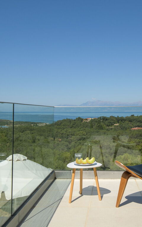 Villa Nafsika: Ansichten, Außen, Draussen