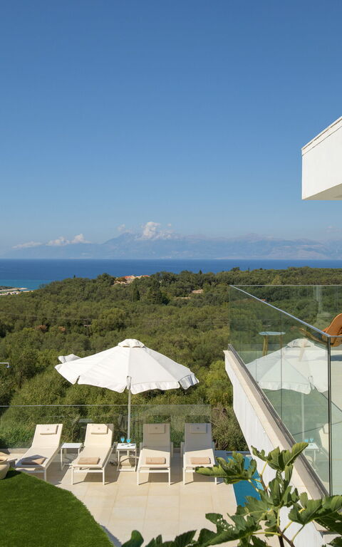 Villa Nafsika: Ansichten, Außen, Draussen, Garten