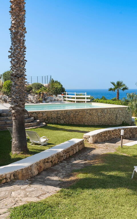 Villa Del Mito: Ansichten, Außen, Draussen, Garten, Schwimmbad