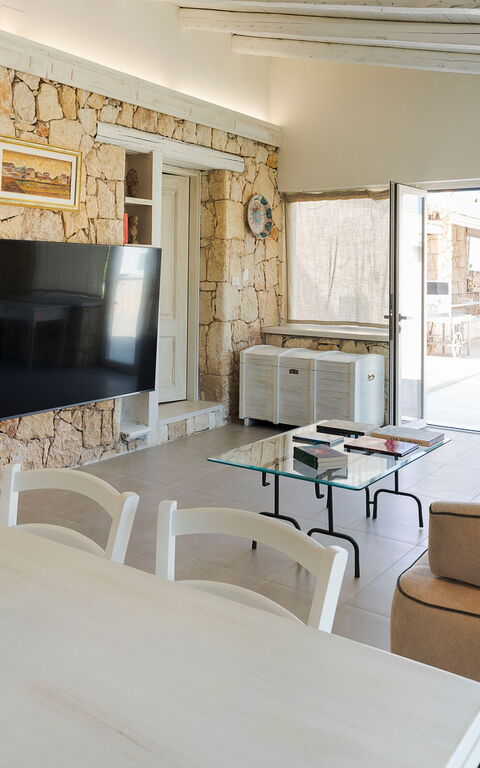 Villa Del Mito: Esszimmer, Wohnzimmer