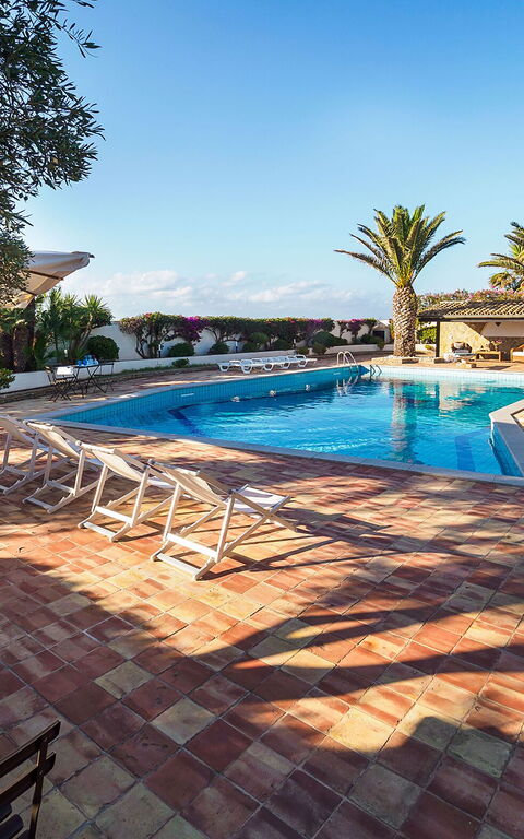 Villa Cala Mancina: Draussen, Schwimmbad