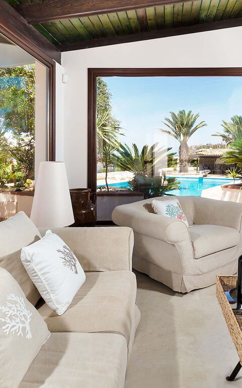 Villa Cala Mancina: Wohnzimmer