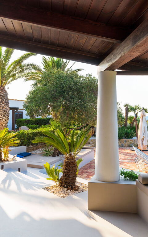Villa Cala Mancina: Außen, Balkon / Terrasse / Patio, Draussen, Schwimmbad