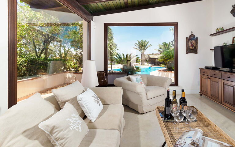 Villa Cala Mancina: Wohnzimmer