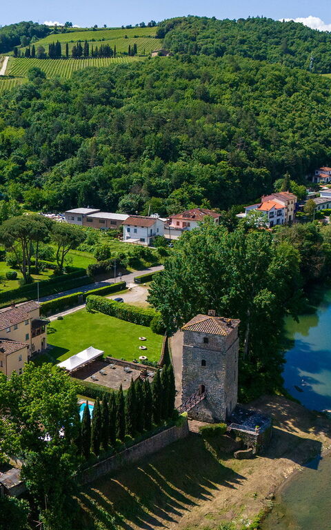 Santa Flora: Ansichten, Draussen