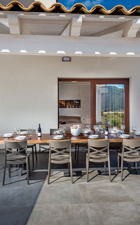 Villa Livreri: Balkon / Terrasse / Patio, Draussen