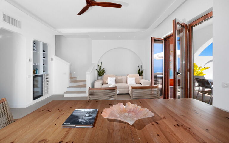 Villa Marianna: Esszimmer, Wohnzimmer