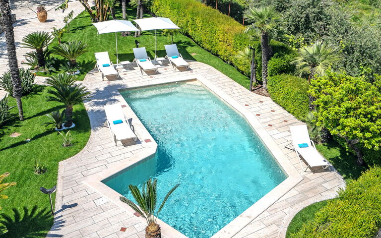 Villa Antonietta: Außen, Draussen, Garten, Schwimmbad