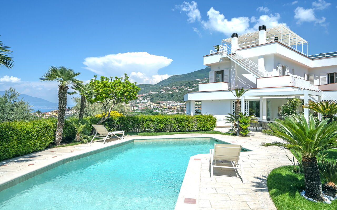 Villa Antonietta: Außen, Draussen, Garten, Schwimmbad