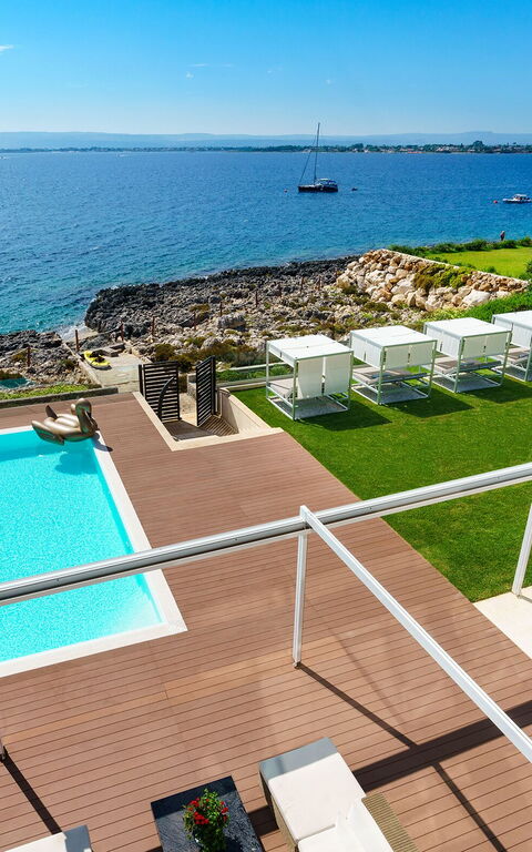 Villa Angelina: Ansichten, Draussen, Garten, Schwimmbad