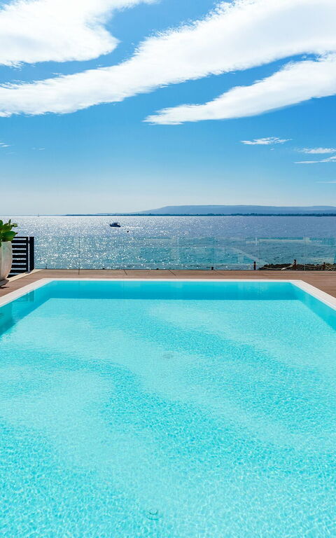 Villa Angelina: Schwimmbad