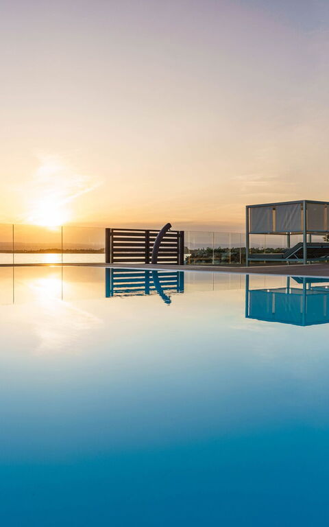 Villa Angelina: Ansichten, Schwimmbad