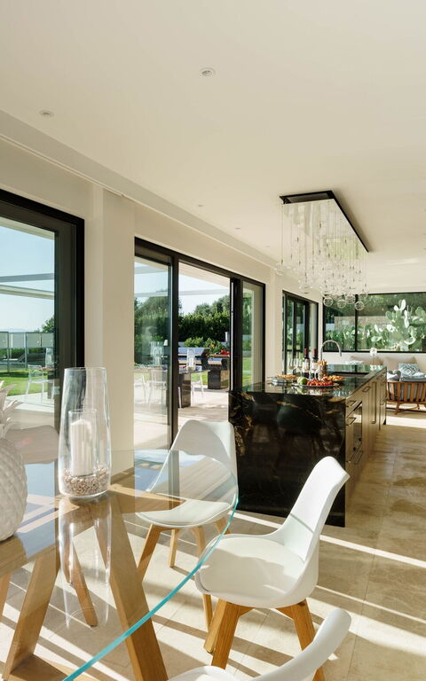 Villa Angelina: Esszimmer, Küche