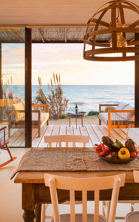 Circe: Esszimmer, Wohnzimmer