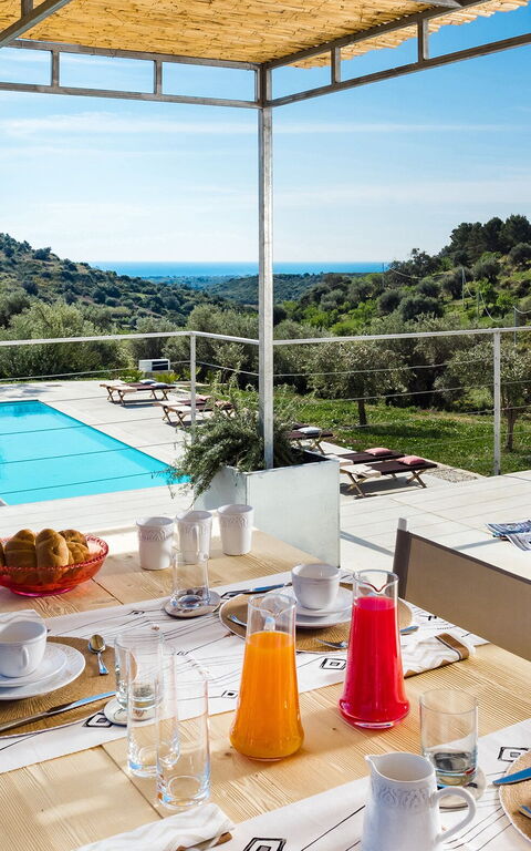 Villa Contra: Balkon / Terrasse / Patio, Draussen