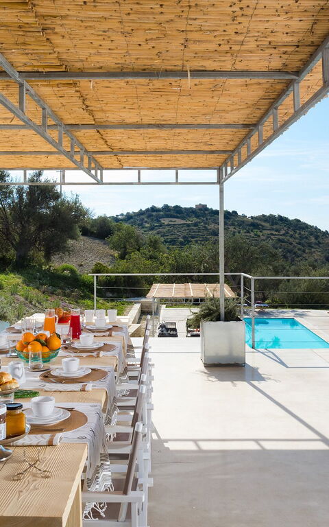 Villa Contra: Balkon / Terrasse / Patio, Draussen