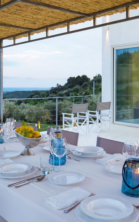 Villa Contra: Balkon / Terrasse / Patio, Draussen