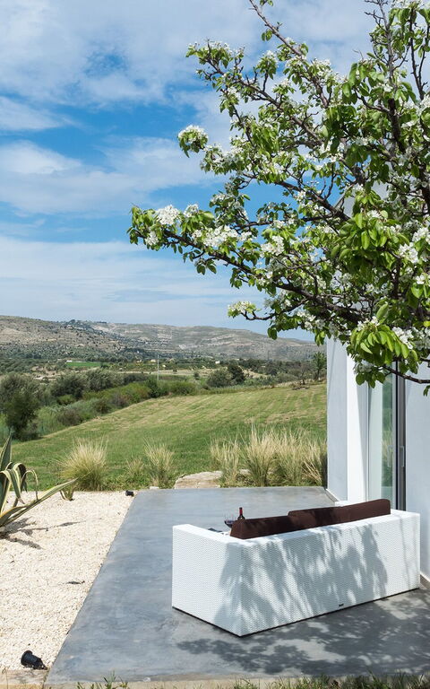 Villa Contra: Draussen, Garten