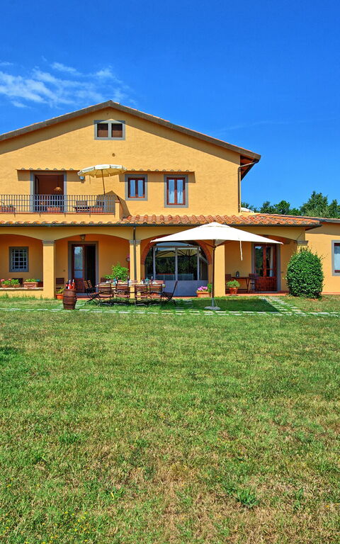 Nicola: Draussen, Garten