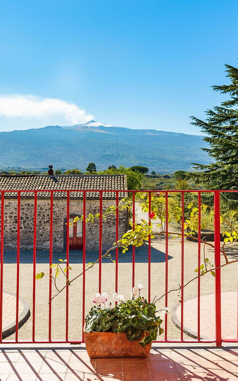 Etna Retreat: Draussen