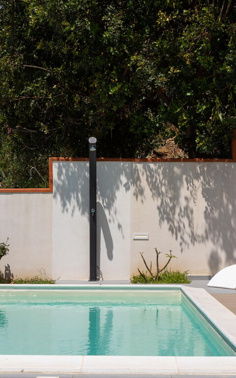 Villa Annalisa: Draussen, Schwimmbad, Sommer