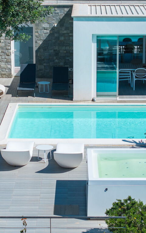 Villa Annalisa: Außen, Draussen, Schwimmbad, Whirlpool, Wohlergehen