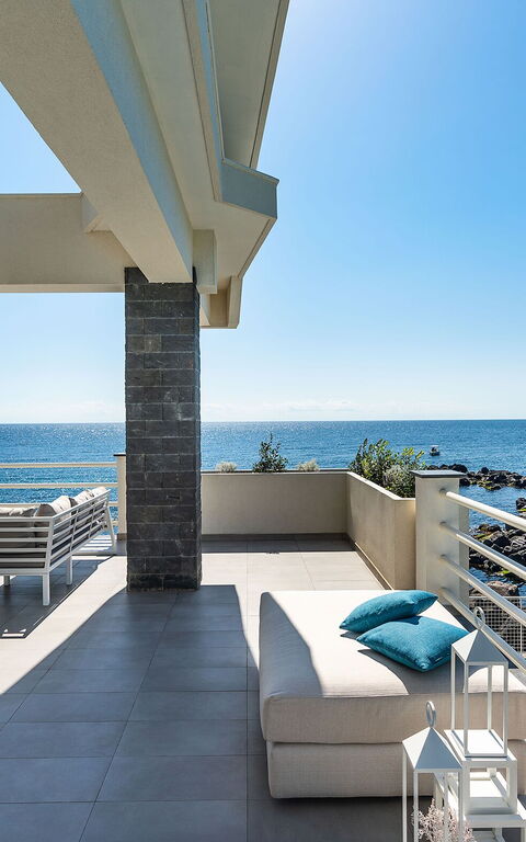 Villa Isabella: Ansichten, Balkon / Terrasse / Patio