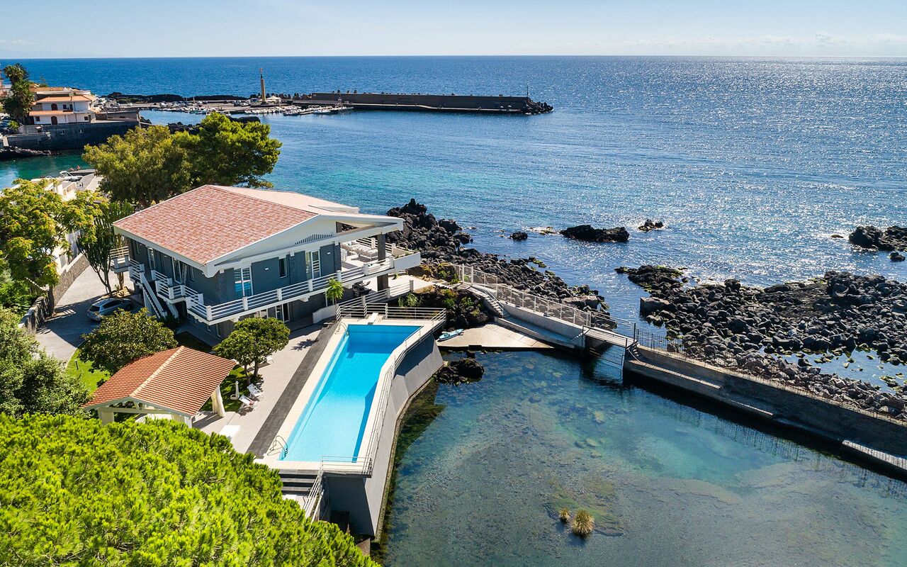 Villa Isabella: Ansichten, Draussen, Schwimmbad, Sommer