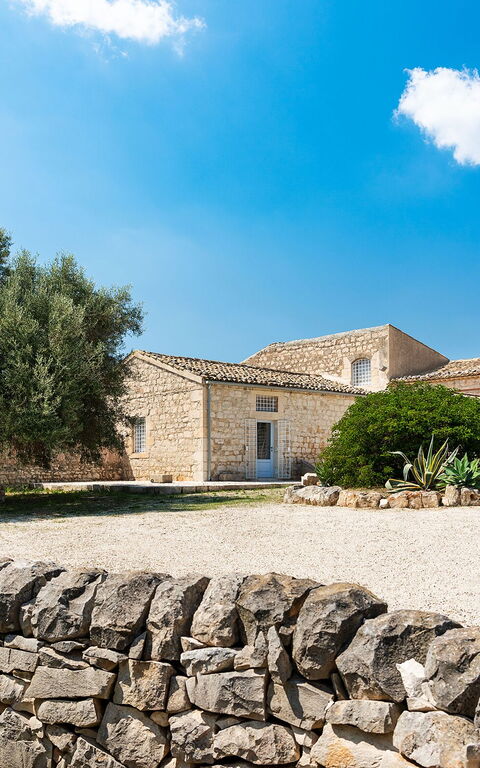 Villa Dimora Pura: Draussen, Garten