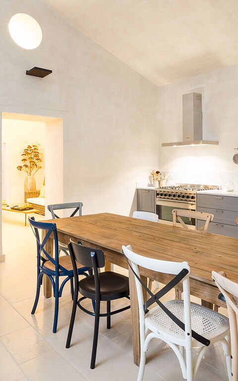 Villa Dimora Pura: Esszimmer, Küche
