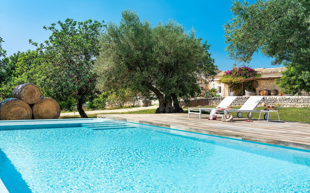 Villa Dimora Pura: Schwimmbad