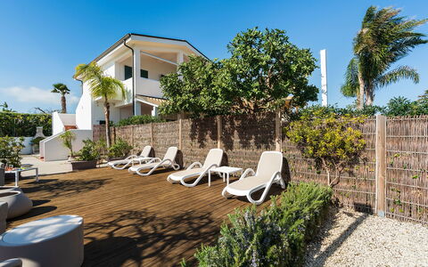 Unterkunft Calantha: Balkon / Terrasse / Patio