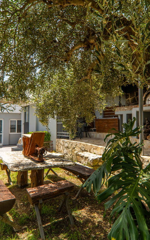 Villa Eftychia: Draussen