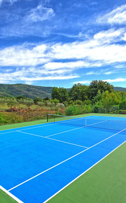 Zeffiro: Aktivitäten, Draussen