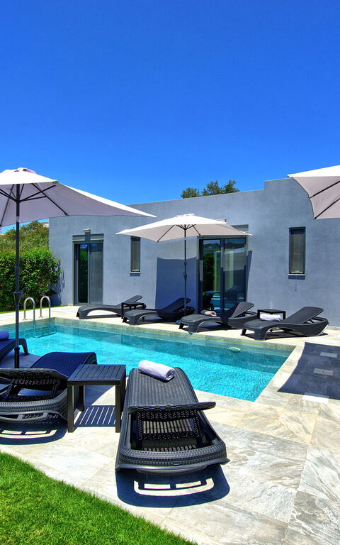 Villa Zaneti: Außen, Draussen, Garten, Schwimmbad, Sommer