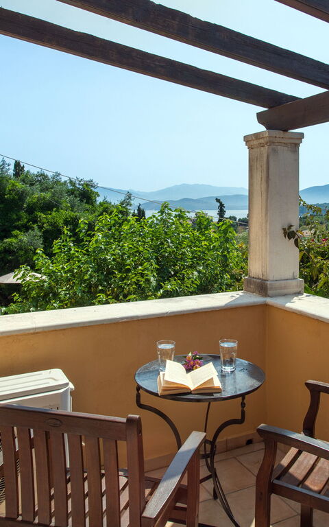 Villa Moyria: Balkon / Terrasse / Patio