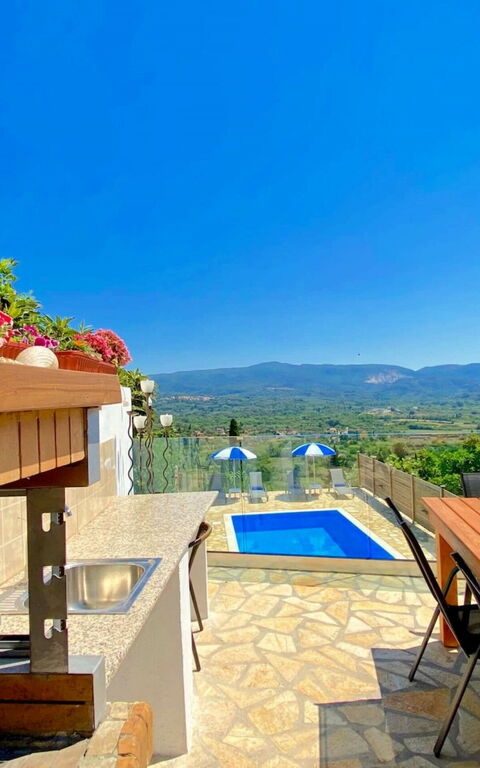 Villa Dinos: Balkon / Terrasse / Patio, Draussen