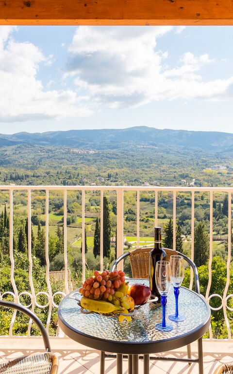 Villa Dinos: Balkon / Terrasse / Patio