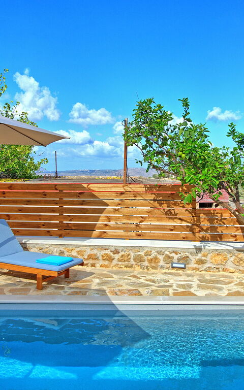 Villa Vicilla: Draussen, Schwimmbad