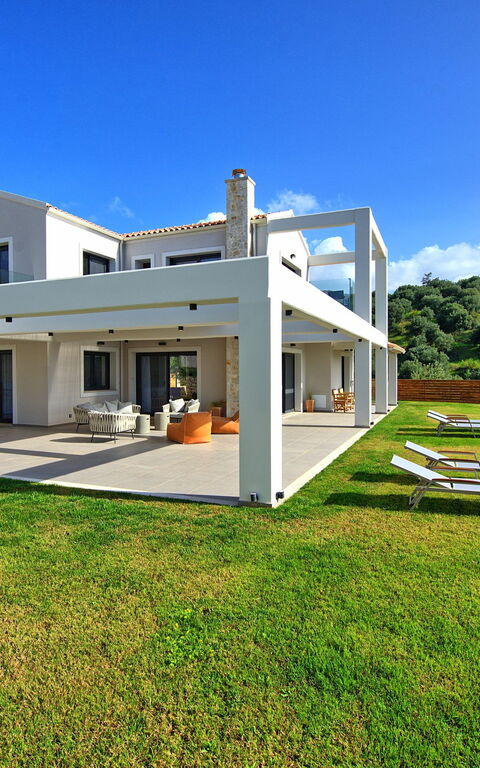 Villa Ebellina: Draussen, Garten, Schwimmbad