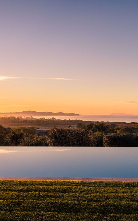 Villa Ebellina: Ansichten, Schwimmbad