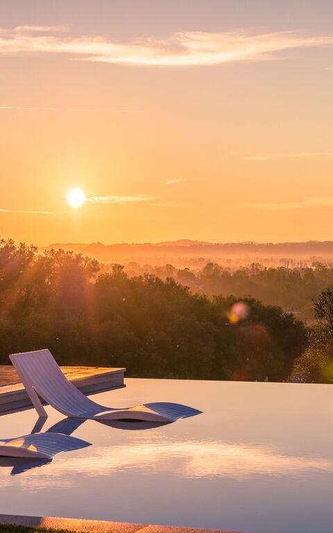 Villa Ebellina: Ansichten, Schwimmbad